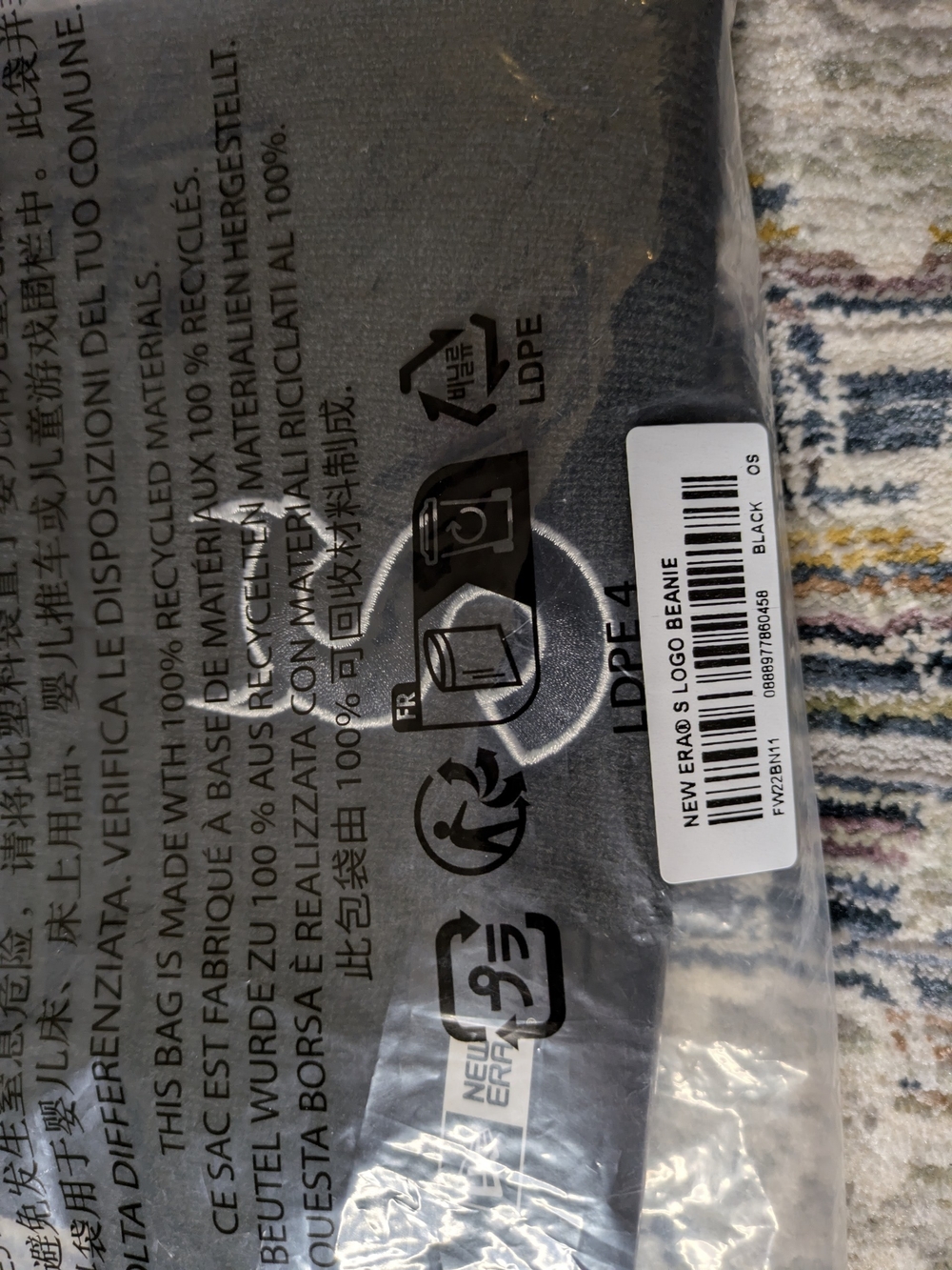 Supreme x New Era S Logo Beanie Black OS FW22 NWT - Picture 3 of 4